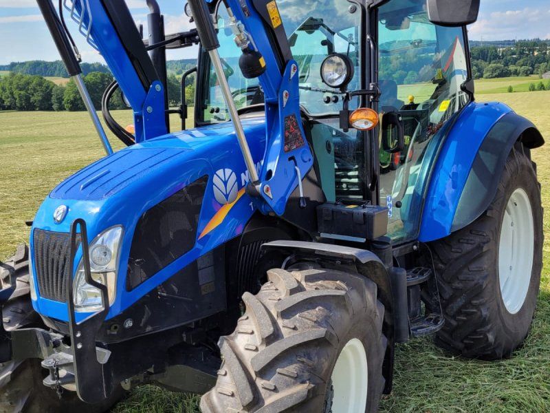 New Holland T 4.55