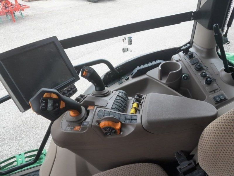John Deere 6R 150