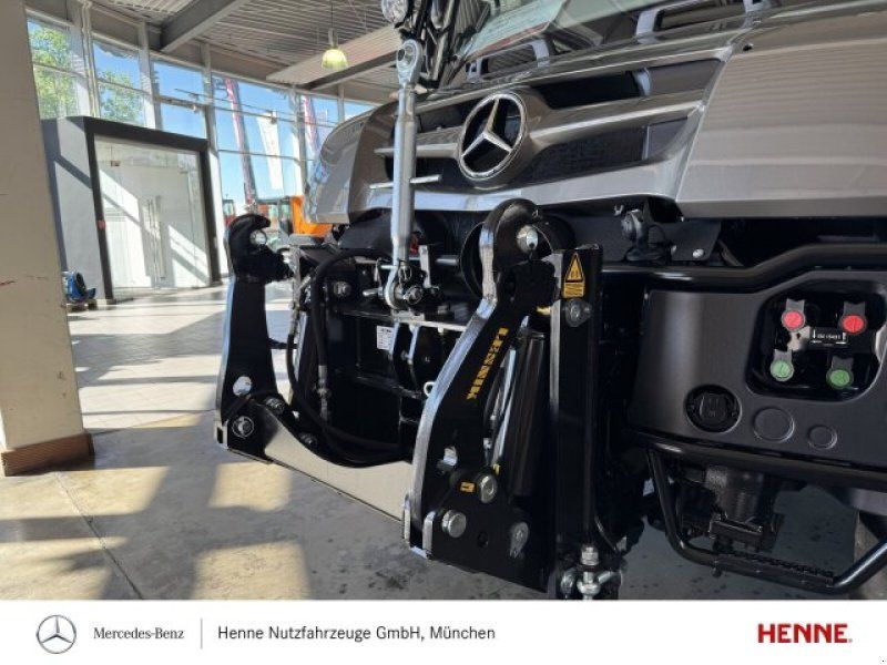 Lesnik Frontkraftheber SHL PU36B3 Unimog Unitrac
