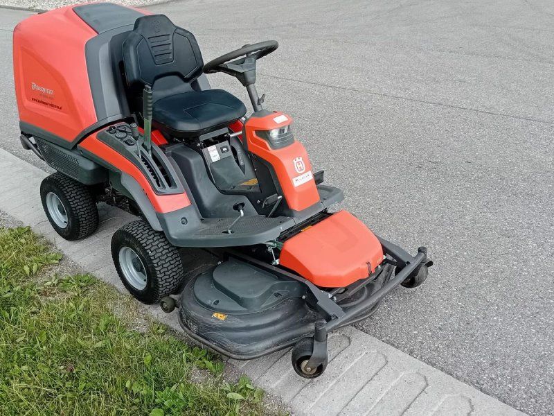 Husqvarna RC 320 TS AWD Rasen