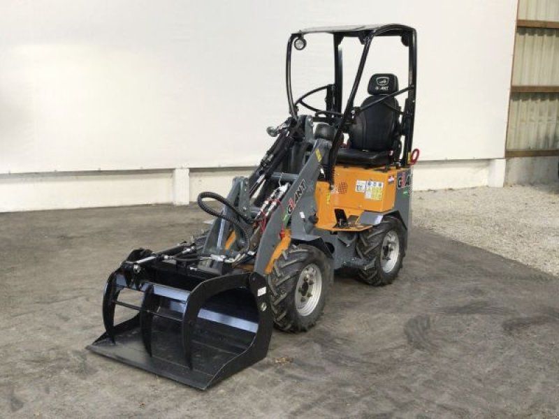 Giant G1200