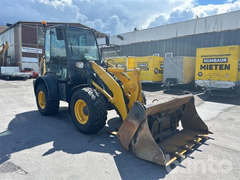Komatsu WA80M-7