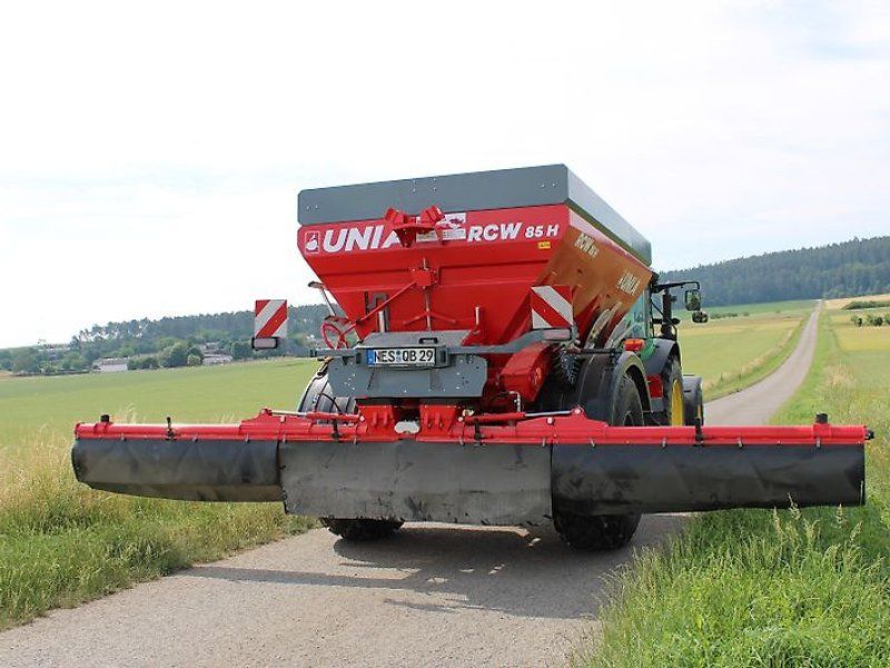 Unia RCW 85 H Kalkstreuer Düngerstreuer 8500 L 6 m Helix-Verteilbalke