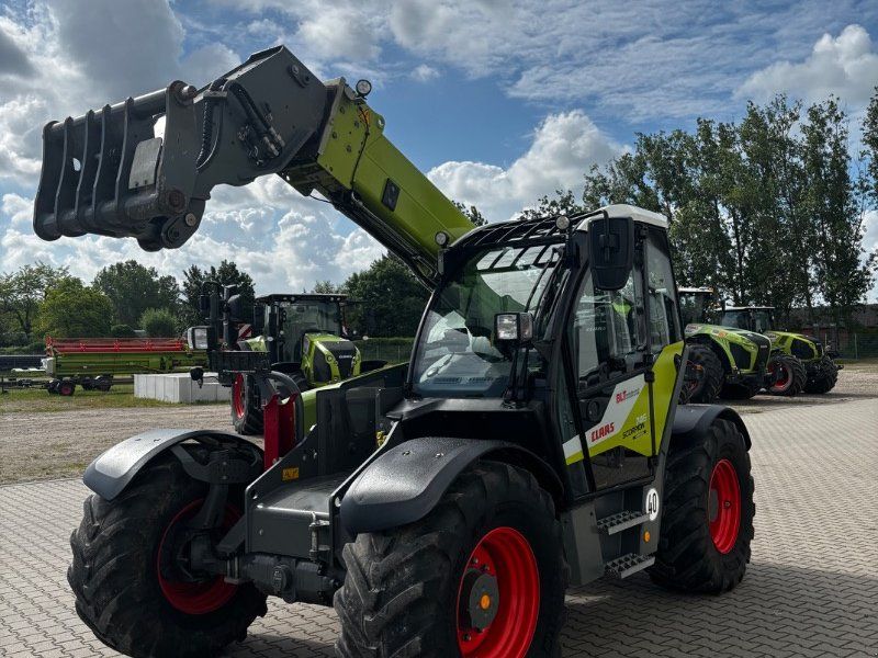 Claas Scorpion 746