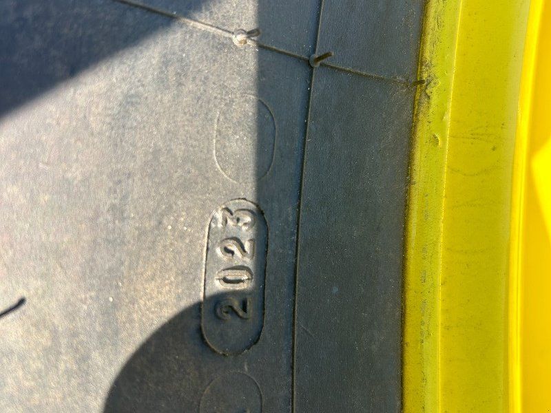 Michelin 650/65R38
