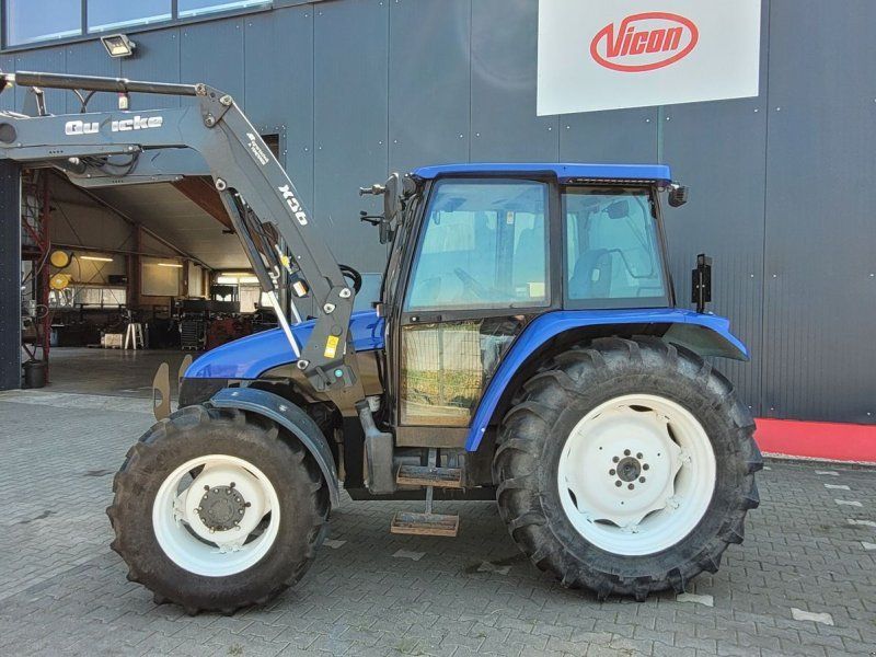 New Holland 5635