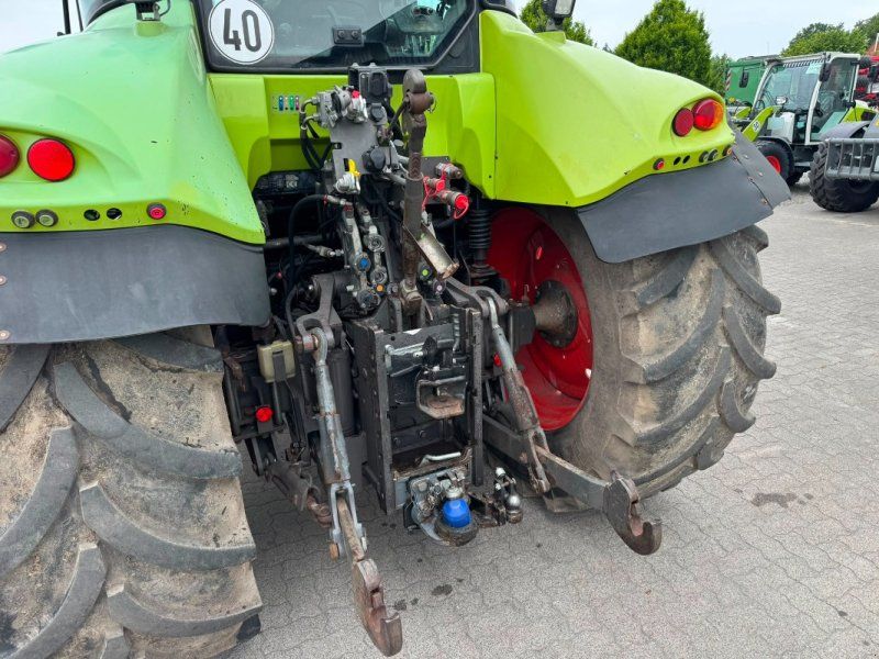 Claas Arion 630 CIS
