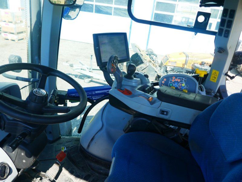 New Holland T7.210 Auto Command