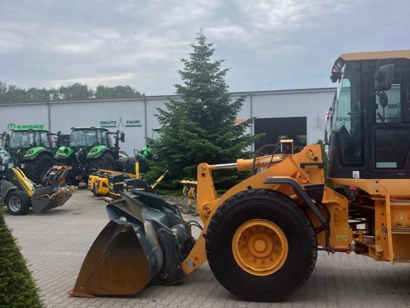 Hyundai HL940