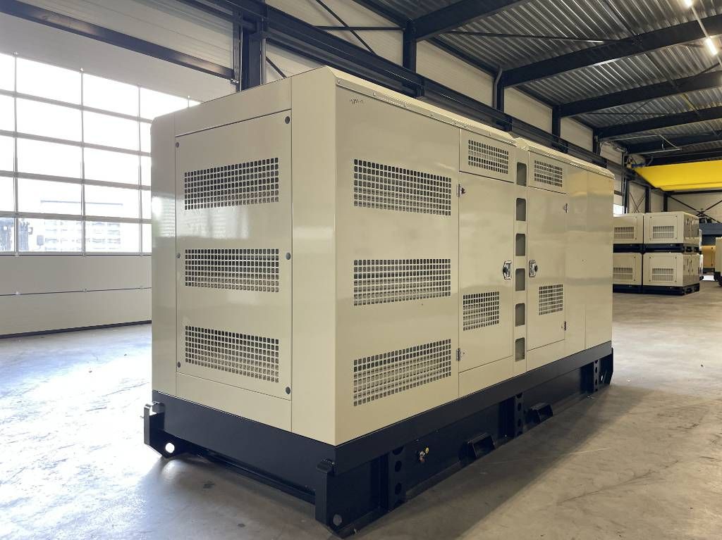 Iveco CR9TE8 - 330 kVA Generator - DPX-19795