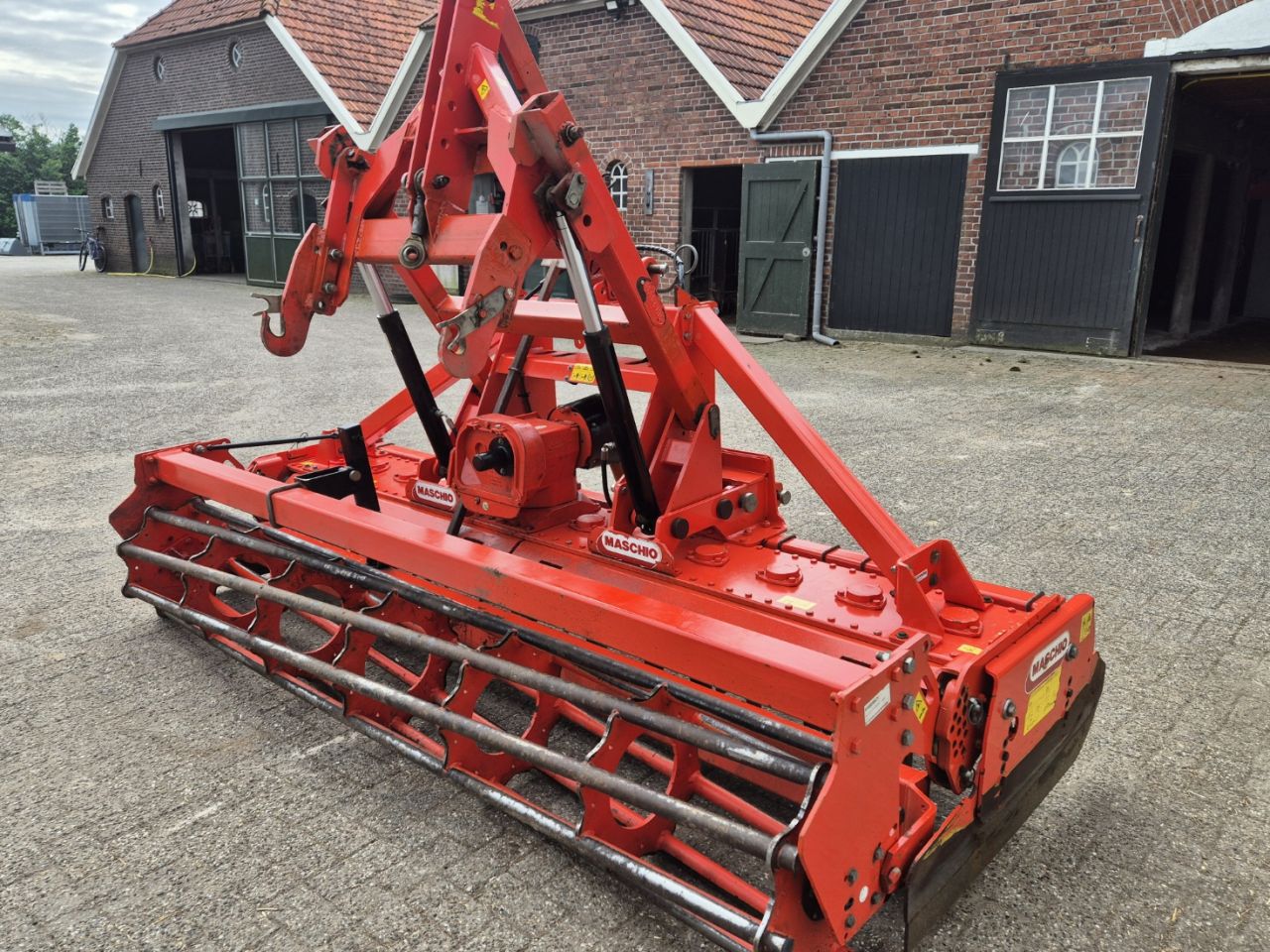 Maschio DM3000 rotorkopeg met lift heffing
