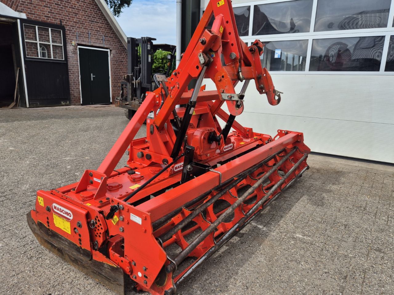 Maschio DM3000 rotorkopeg met lift heffing