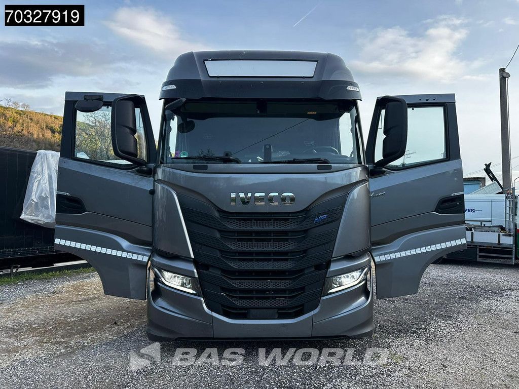Iveco S-Way S-Way NP 460 4X2 LNG Intarder 2 Tanks
