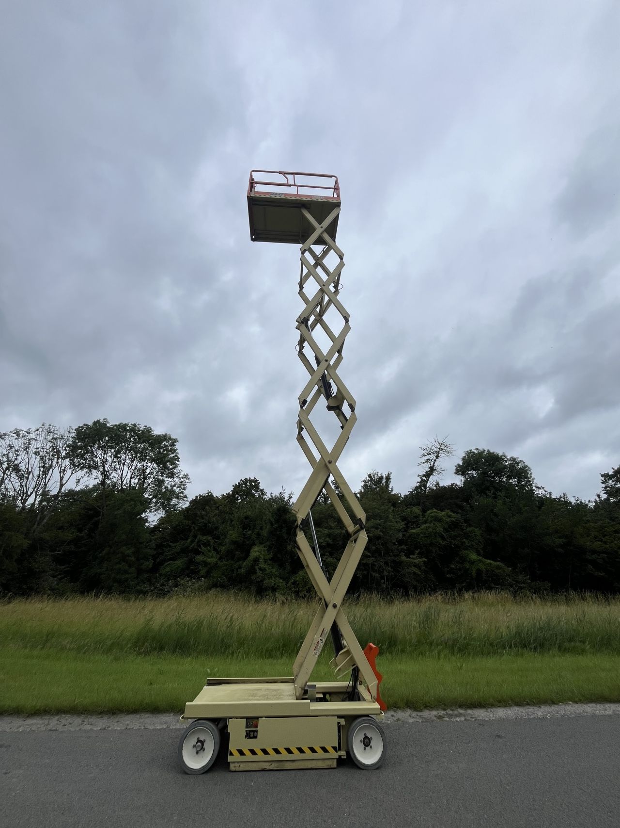 JLG 3246 Schaarhoogwerker 12M elektrische
