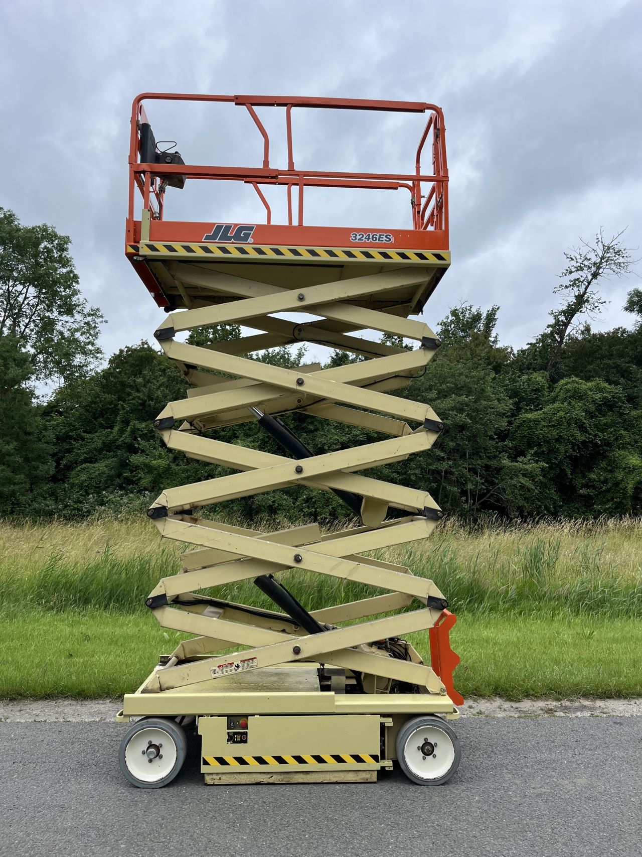 JLG 3246 Schaarhoogwerker 12M elektrische