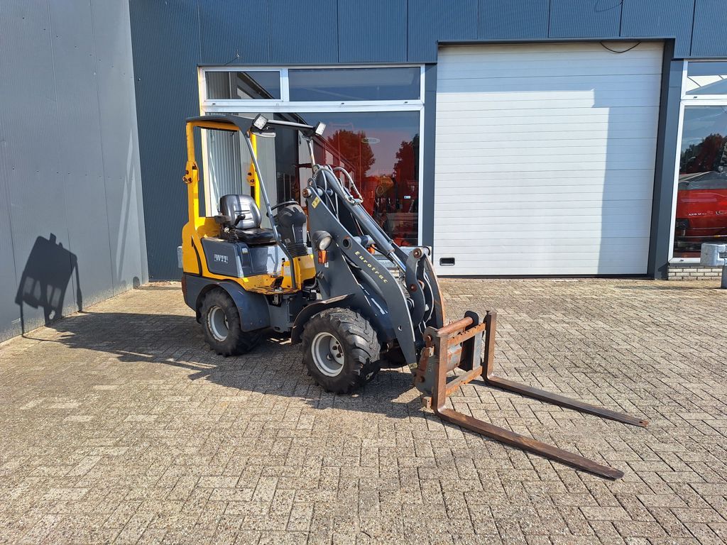 Eurotrak W11