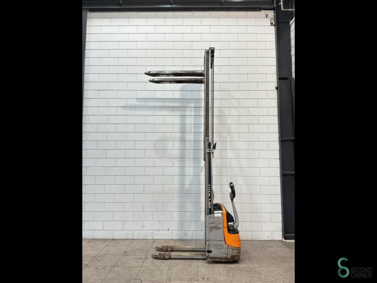 Stackers Electric Still EXV12 2019