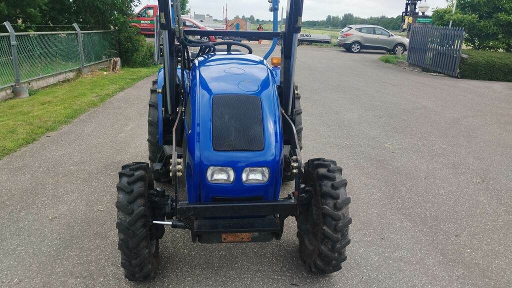 Mahindra Lenar FS 254 11