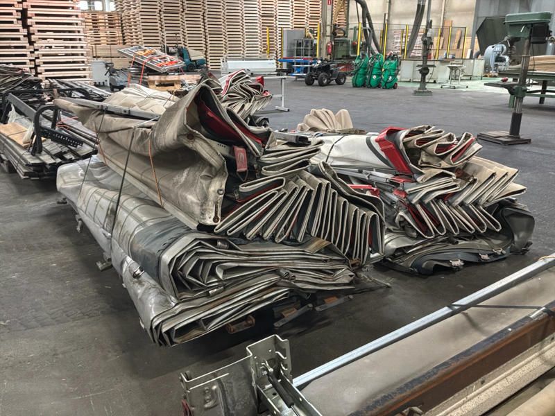 Complete superstructure for sliding tarpaulin trailer
