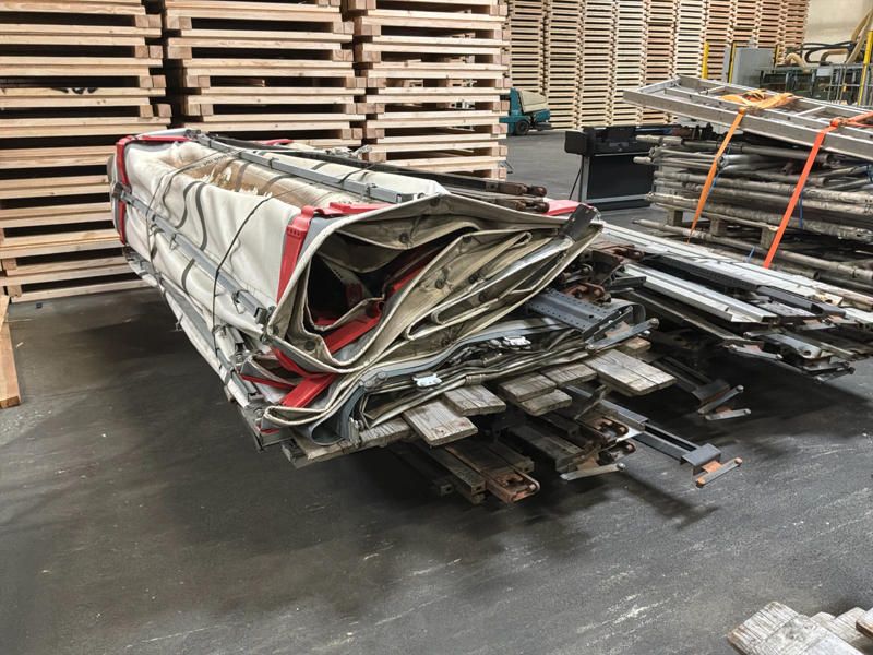 Complete superstructure for sliding tarpaulin trailer