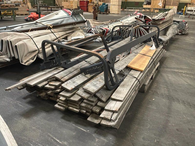 Complete superstructure for sliding tarpaulin trailer