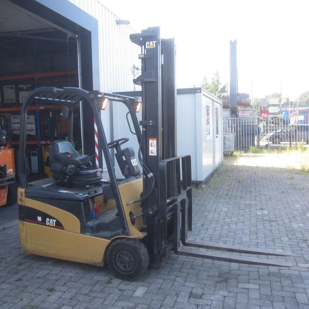 Caterpillar EP16NT, elektrisch, duplomast, side shift.