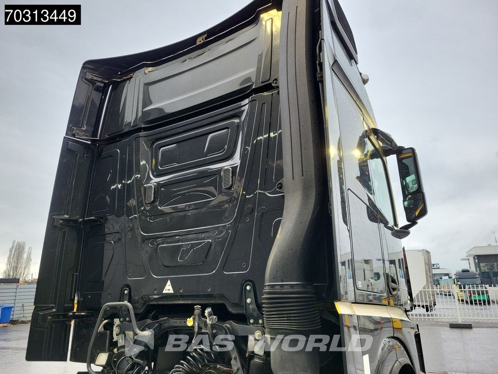 Mercedes Actros 1848 4X2 GigaSpace Retarder 2xTanks Standklima
