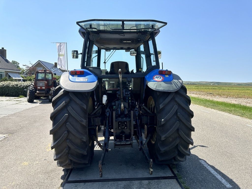 New Holland TM 140