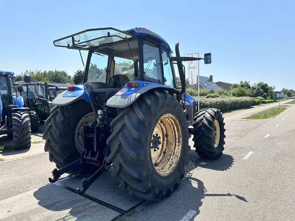 New Holland TM 140