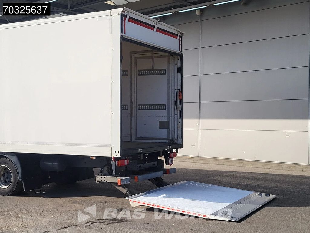 DAF LF LF 230 4X2 12tonner 1500kg Ladebordwand Automatic ACC Euro 6