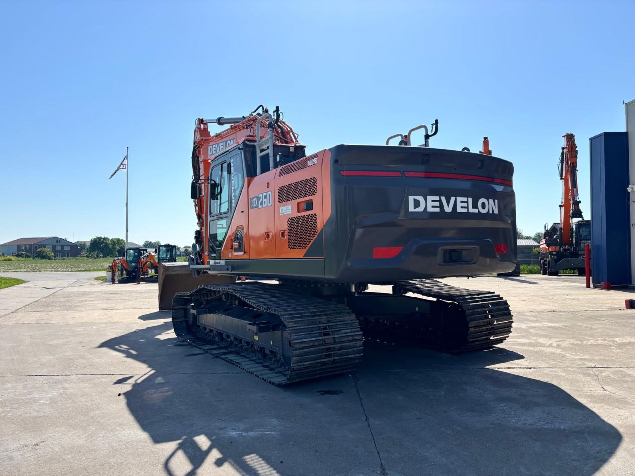 Develon DX260LC-9