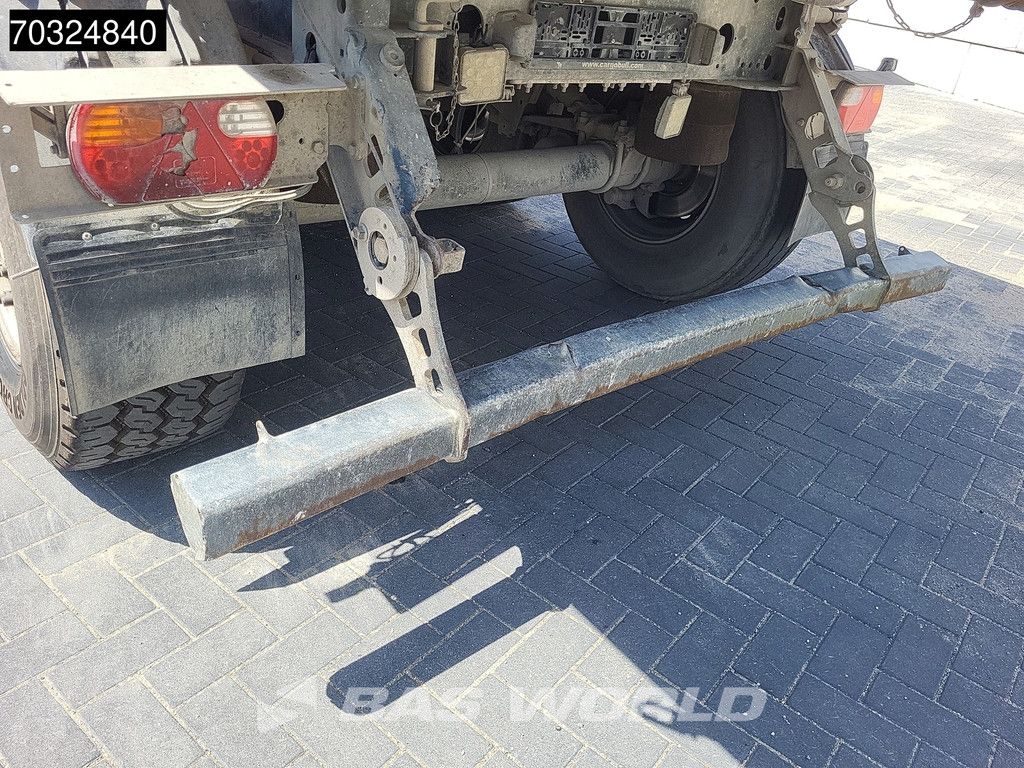 Schmitz SGF*S3 3 axles Lift Axle 25m3