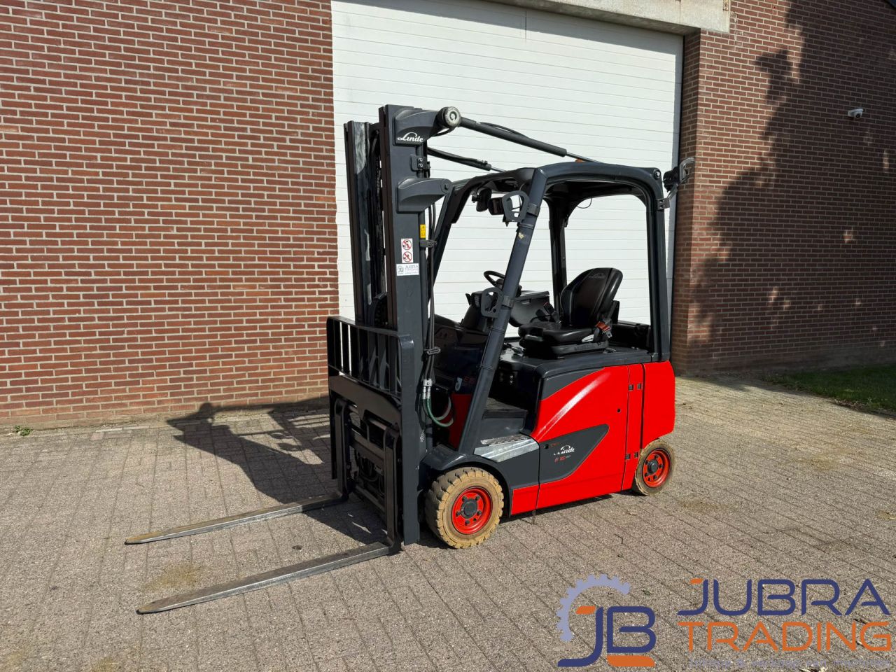 Linde E16PH-02 Electric Forklift | 2018 | 12351H | 1.6T | 5.2M
