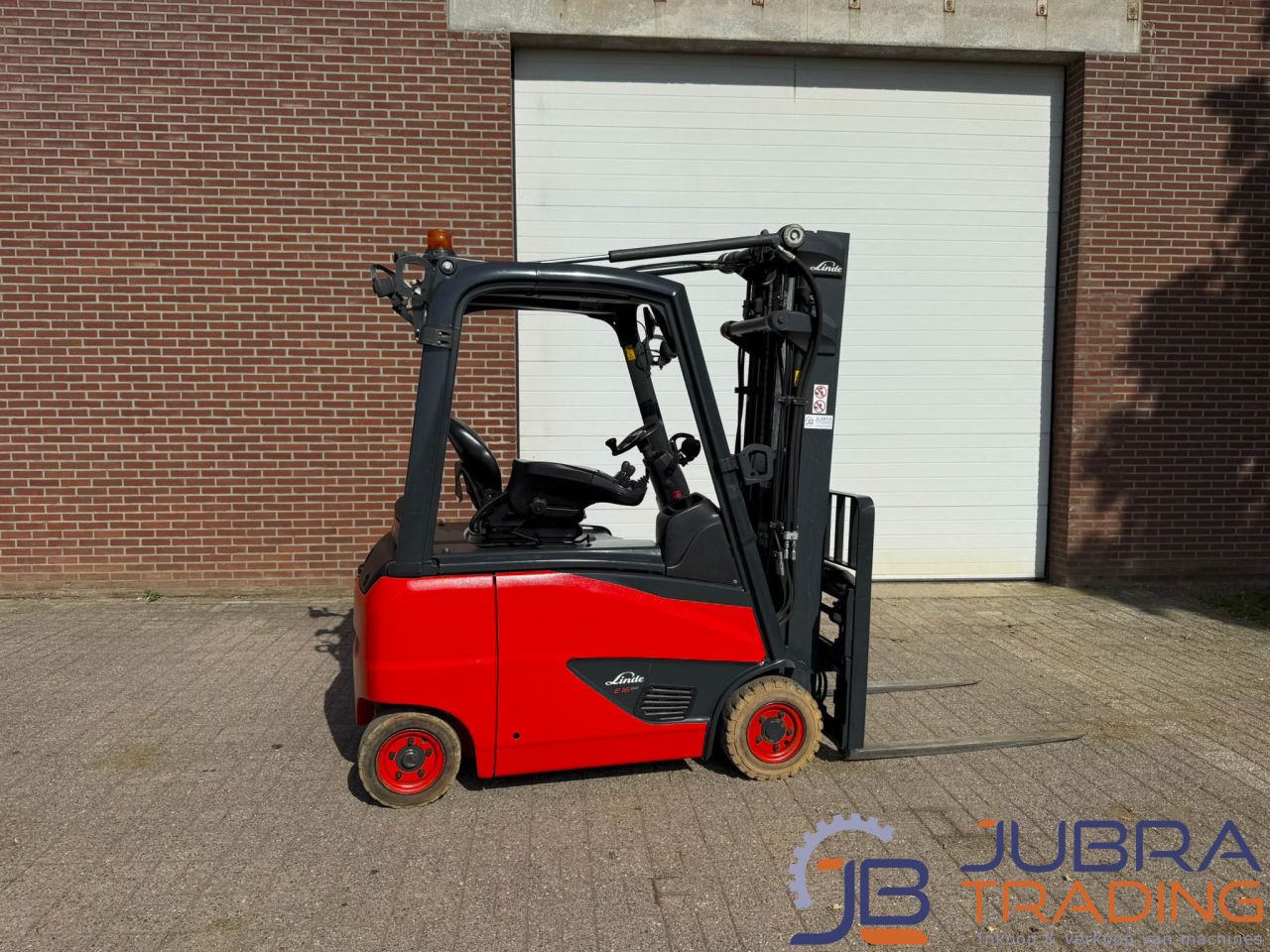 Linde E16PH-02 Electric Forklift | 2018 | 12351H | 1.6T | 5.2M