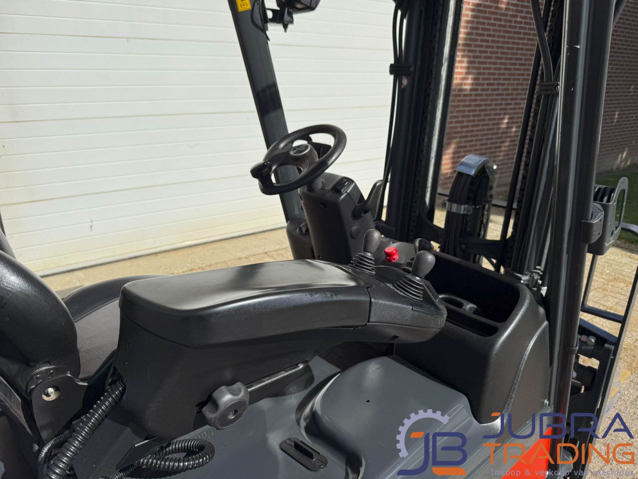 Linde E16PH-02 Electric Forklift | 2018 | 12351H | 1.6T | 5.2M