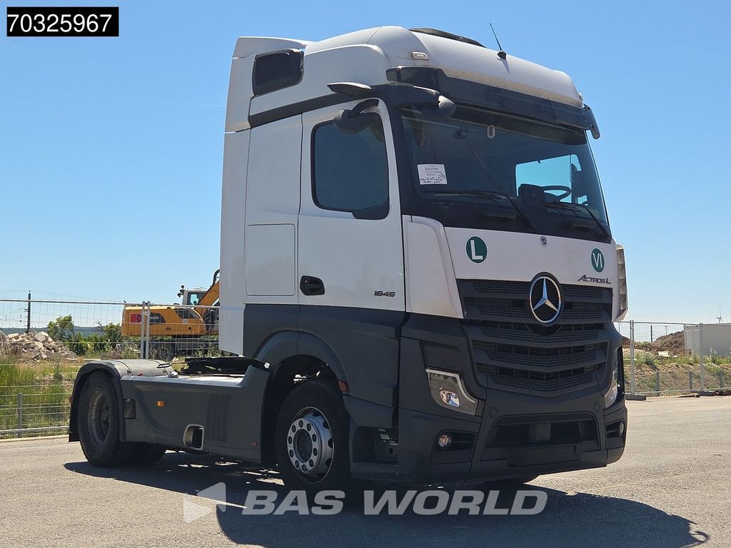 Mercedes Actros 1845 4X2 BigSpace Retarder 2x Tanks Standklima Navi