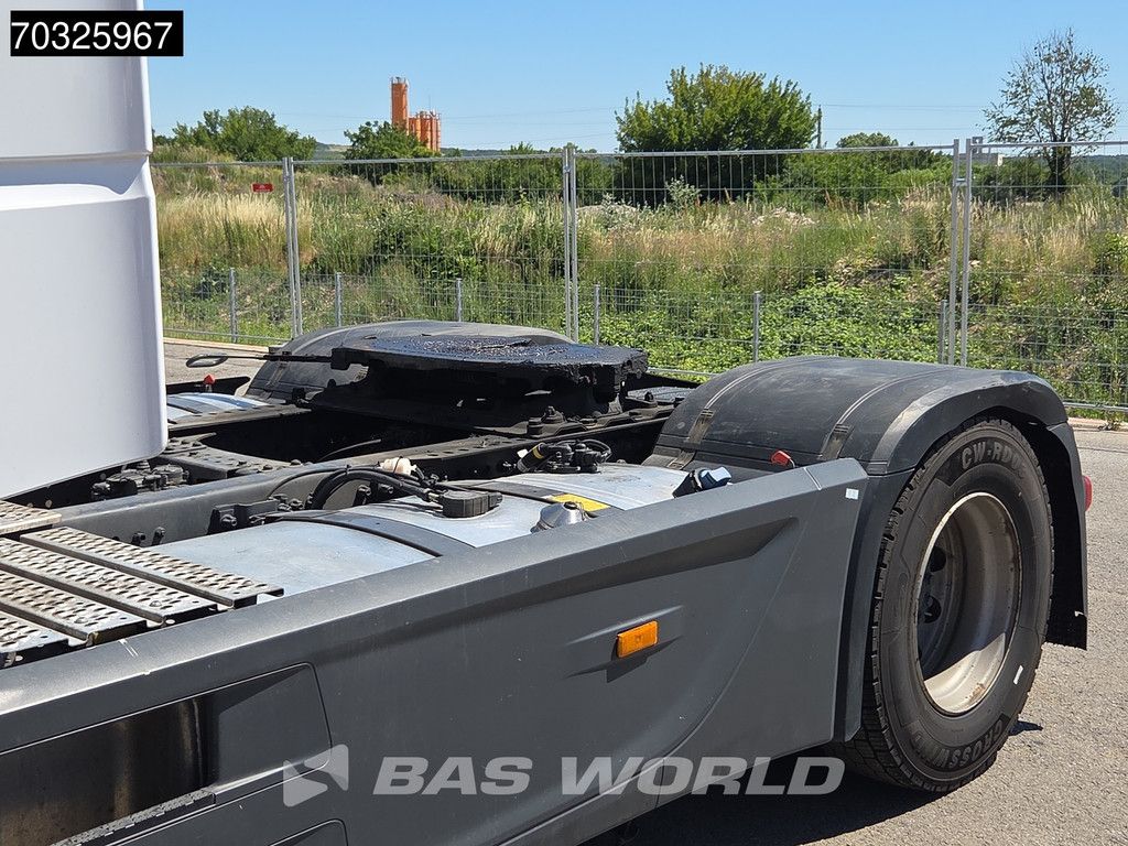 Mercedes Actros 1845 4X2 BigSpace Retarder 2x Tanks Standklima Navi