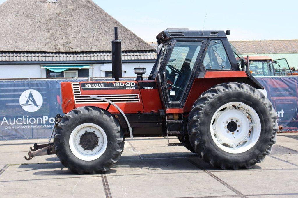 Traktor New Holland 180-90DT Turbo Diesel 183 PS 1996 (Marge)