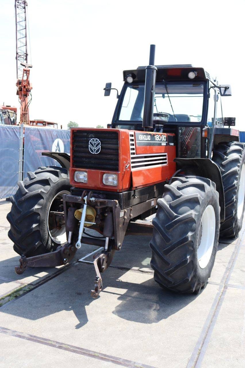 Traktor New Holland 180-90DT Turbo Diesel 183 PS 1996 (Marge)