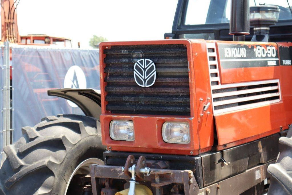 Traktor New Holland 180-90DT Turbo Diesel 183 PS 1996 (Marge)