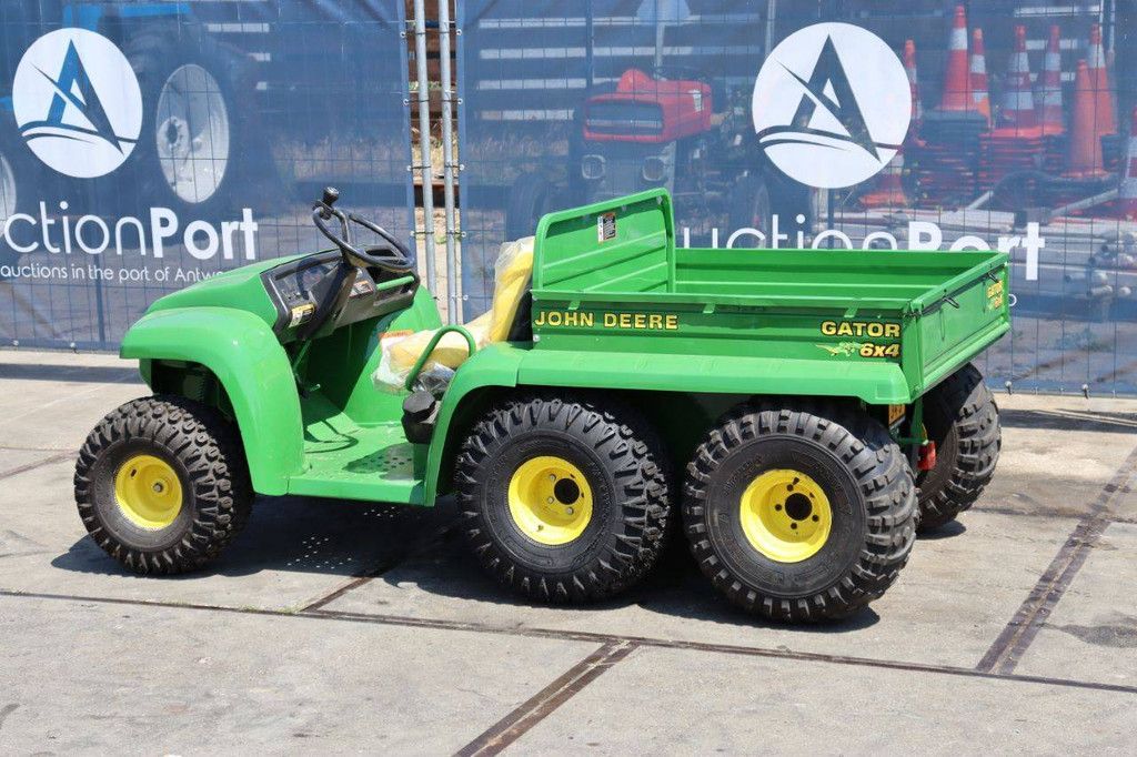 Gator John Deere 6x4 Benzin 2003 Neu