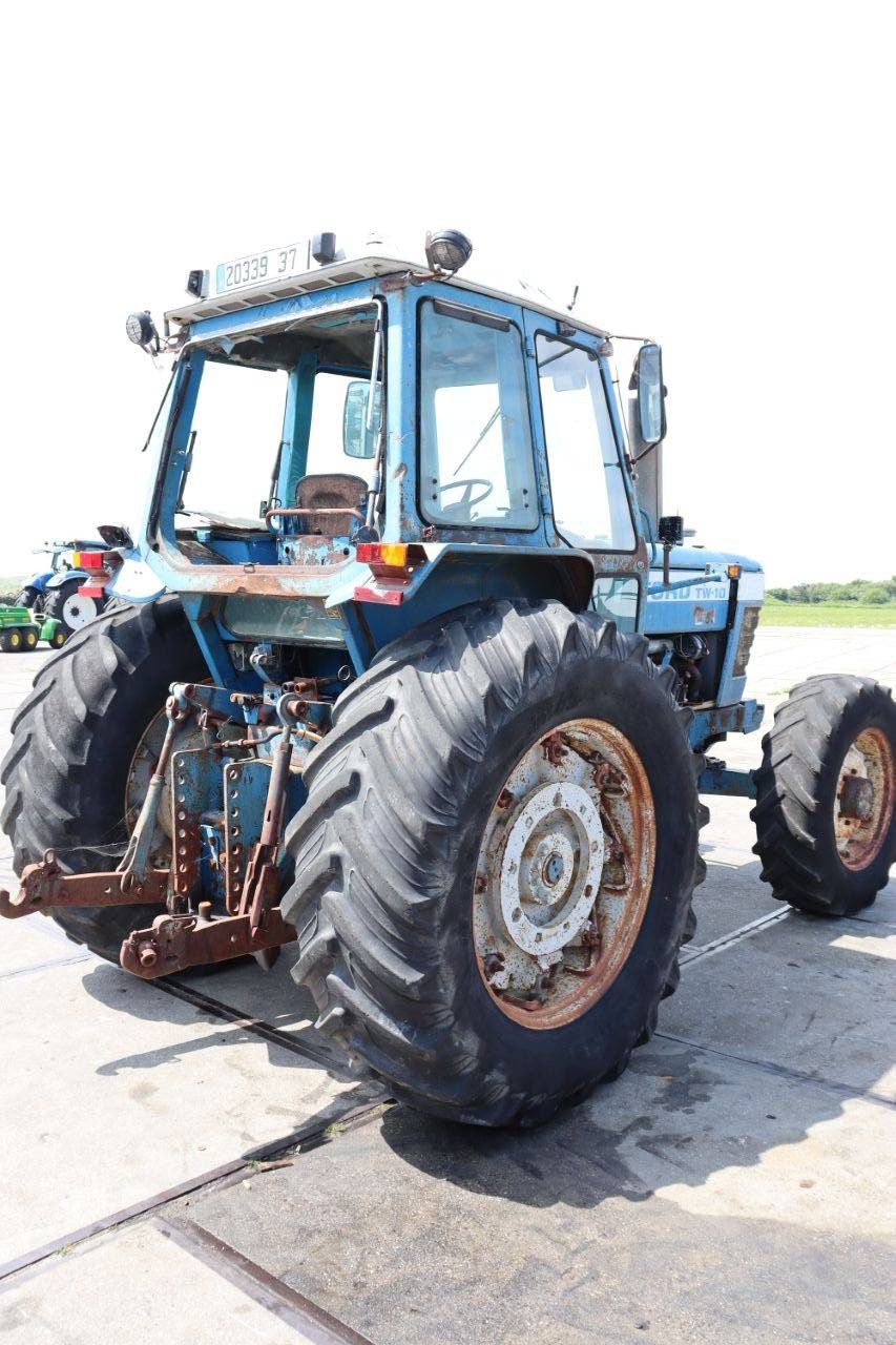 Tractor Ford TW-10 Diesel 125hp 1980 (Margin)