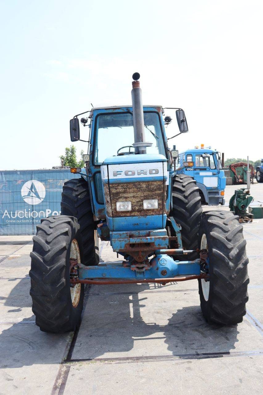 Tractor Ford TW-10 Diesel 125hp 1980 (Margin)