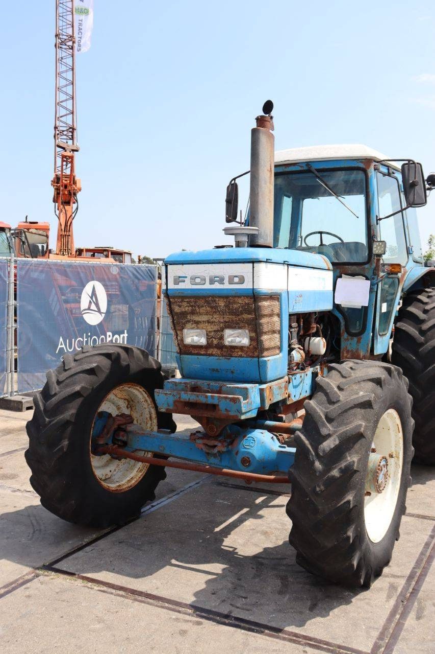 Tractor Ford TW-10 Diesel 125hp 1980 (Margin)