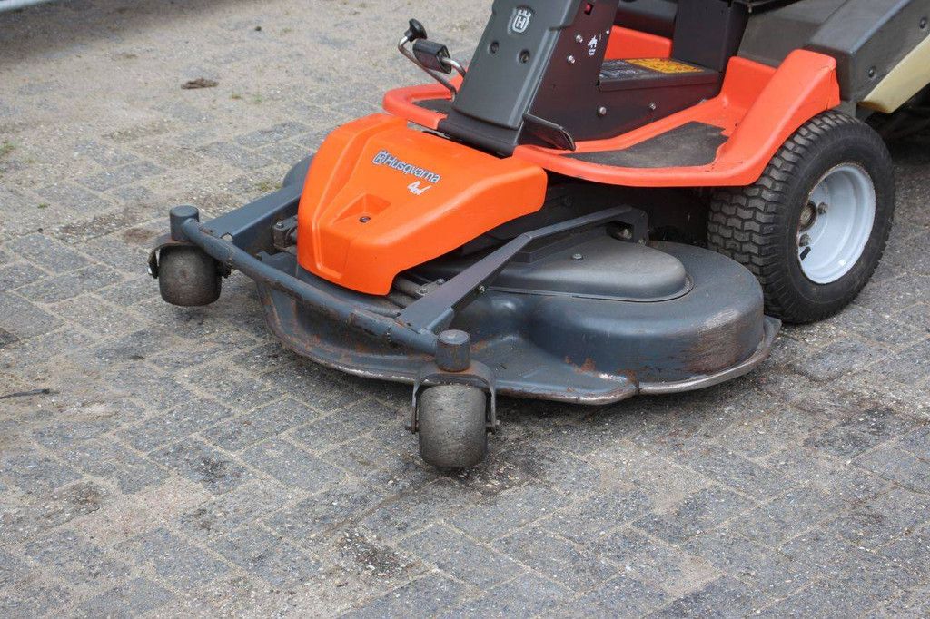 Husqvarna R 418Ts AWD Benzin-Aufsitzmäher (Margin)