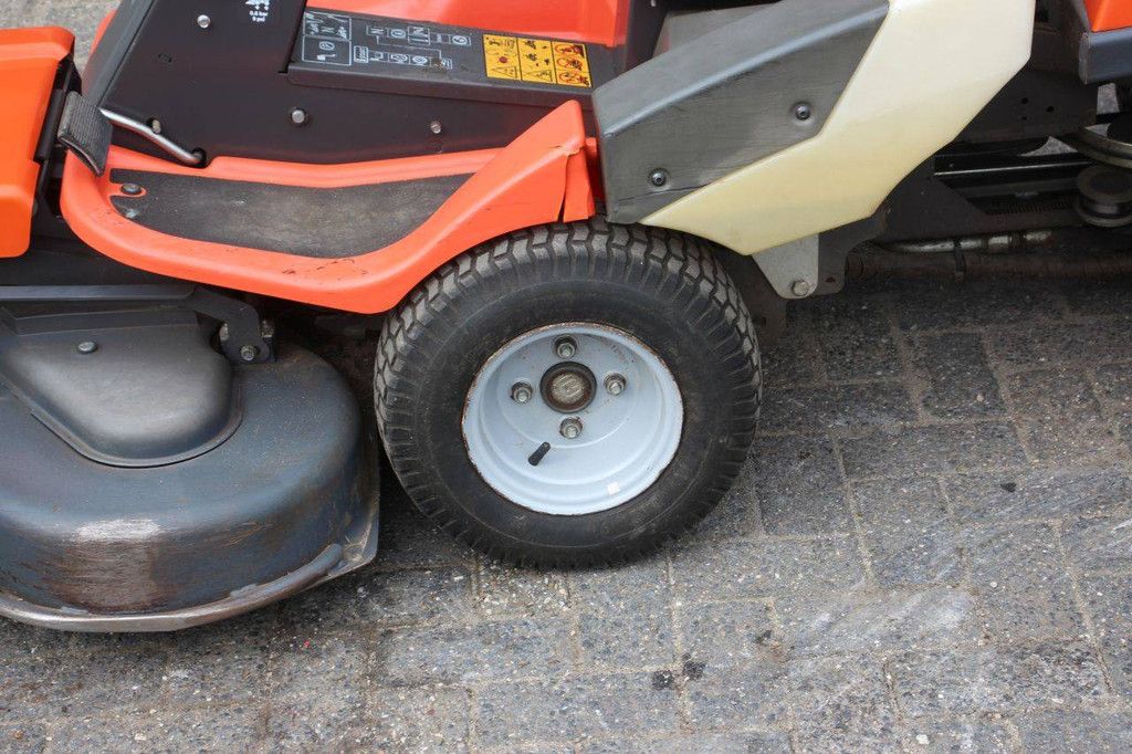 Husqvarna R 418Ts AWD Benzin-Aufsitzmäher (Margin)
