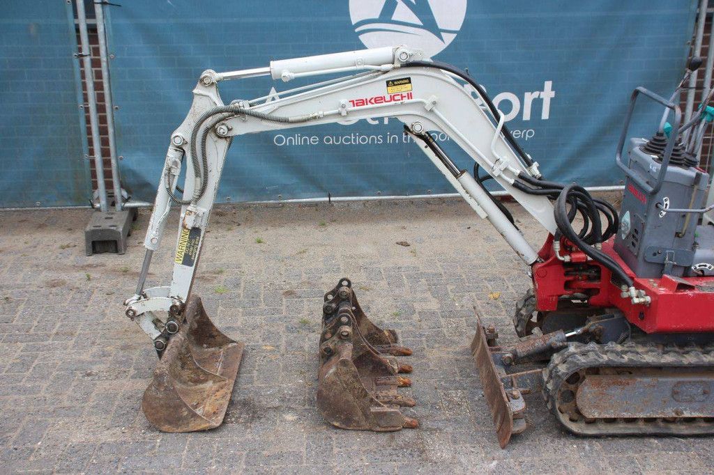 Mini excavator Takeuchi TB108 Diesel 2006