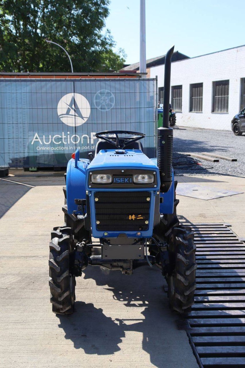Kleintraktor Iseki TX1410FDT Diesel 14 PS mit Vibrationsgrubber