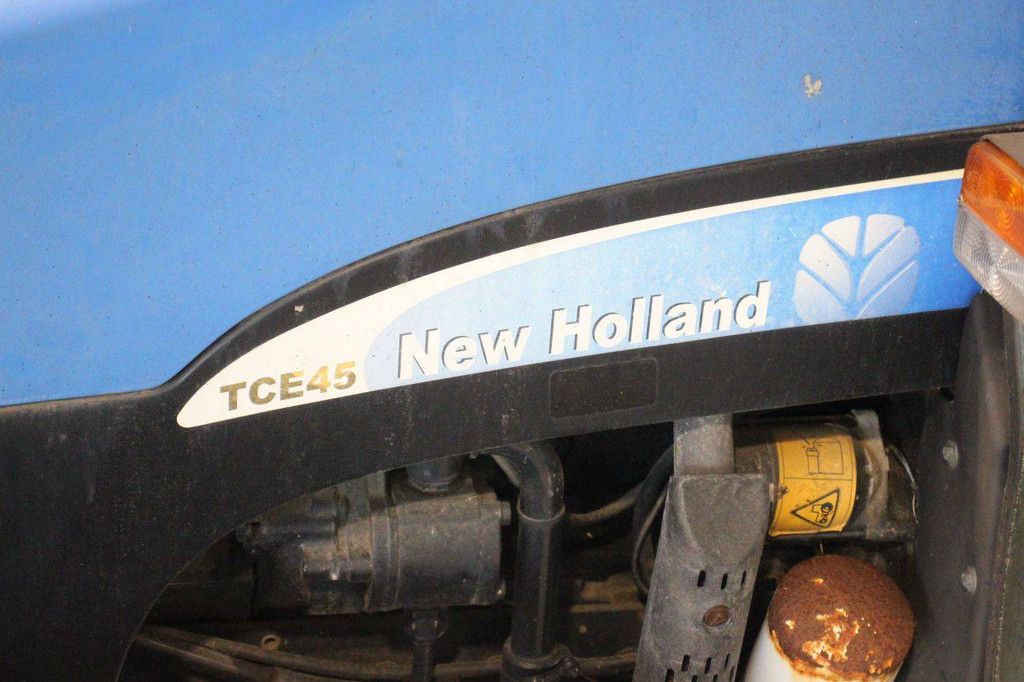 Traktor New Holland TCE45 Diesel