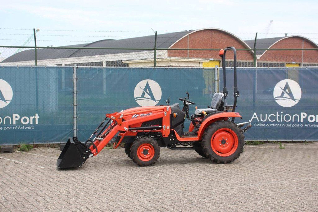 Rhino B2610 Mini Tractor Diesel 26hp with front loader New